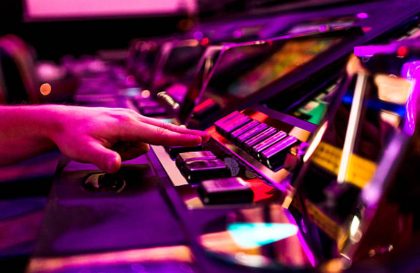 The Shift Toward Feature-Dense Slot Games tangandewa
